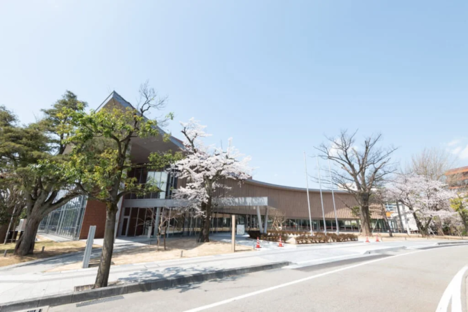 金沢市役所第二本庁舎の外観