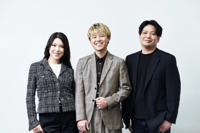 3人のビジネスパーソンの集合写真