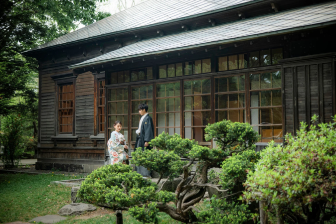 和装の日本庭園フォト